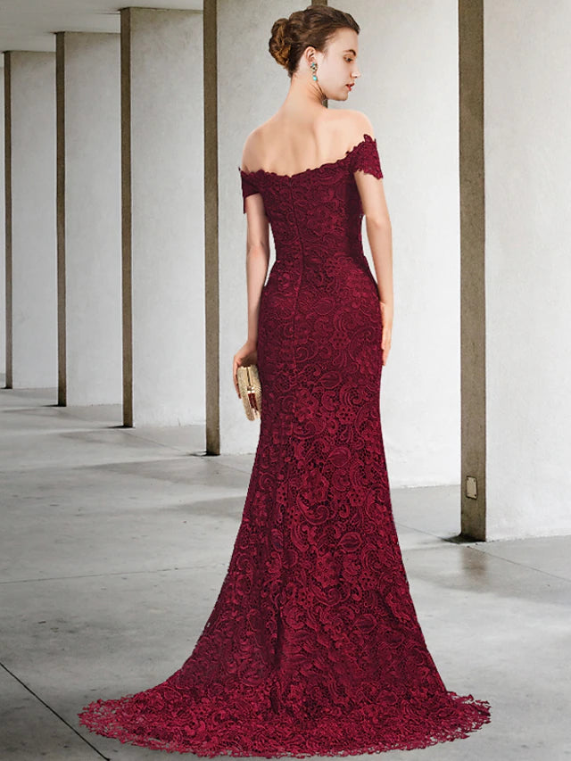 Mermaid / Trumpet Mother of the Bride Dress Elegant Off Shoulder Sweep / Brush Train Lace Short Sleeve with Appliques