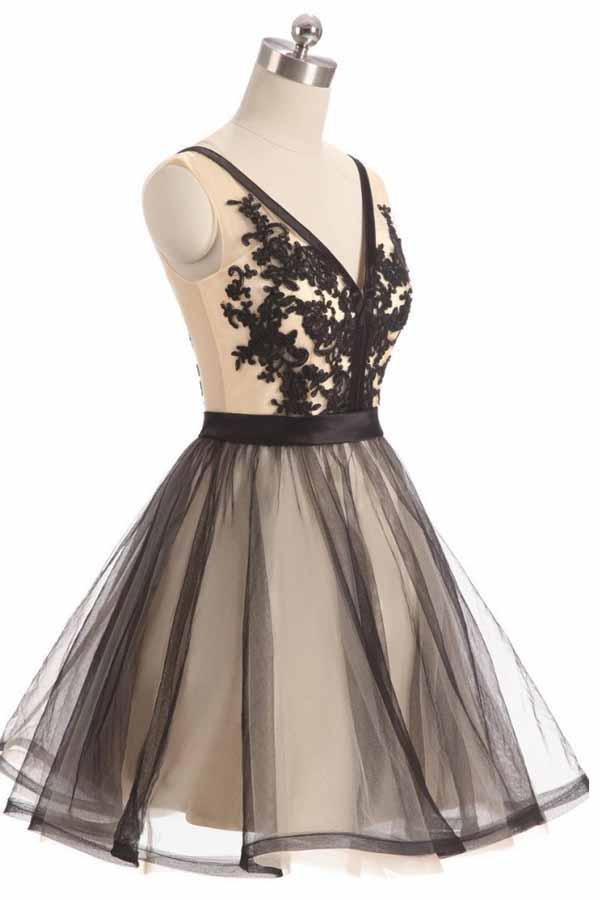 A-line Tulle Lace V-neck Short Prom Dress