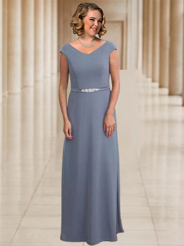 Sheath / Column Mother of the Bride Dress Plus Size Elegant V Neck Floor Length Chiffon Sleeveless with Sash / Ribbon