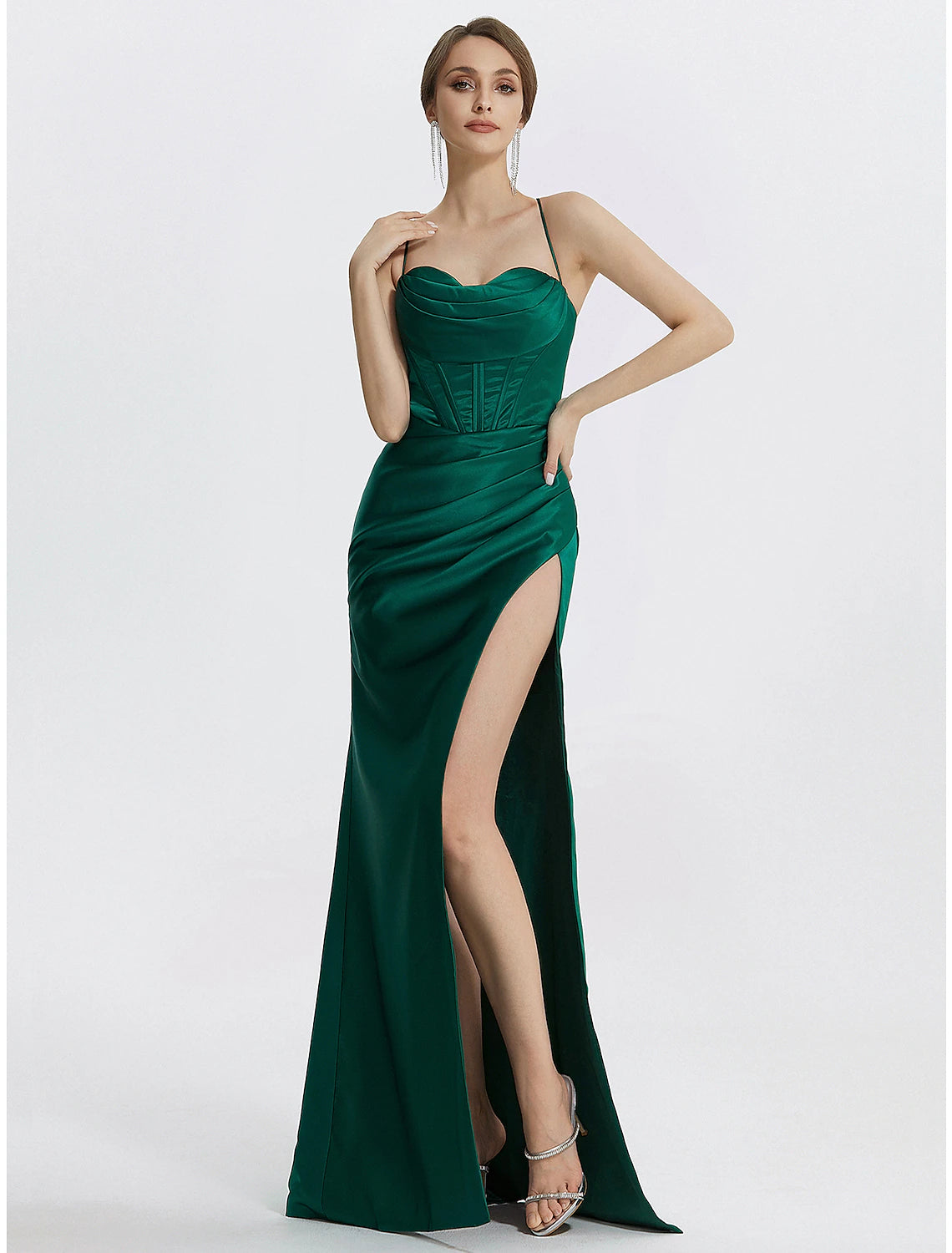 Meerjungfrau/Trompete Ballkleider Korsetts Kleid Hochzeitsgast Black Tie Bodenlang Ärmellos Wasserfallausschnitt Satin mit gerüschtem Schlitz