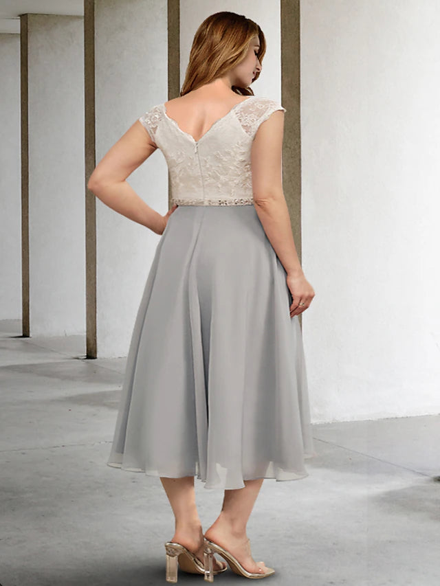 A-Line Plus Size Curve Mother of the Bride Dresses Elegant Dress Formal Tea Length Sleeveless V Neck Chiffon with Crystals Appliques
