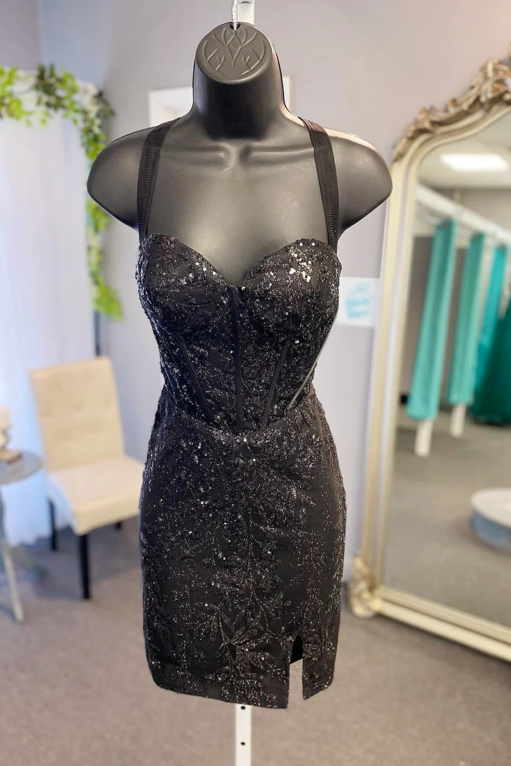 Sequin Lace Sweetheart Short Dress