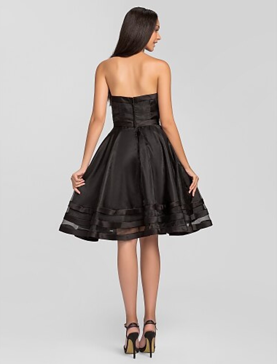 A-Linie, trägerlos, knielang, Organza-Brautjungfernkleid mit Faltenrüschen