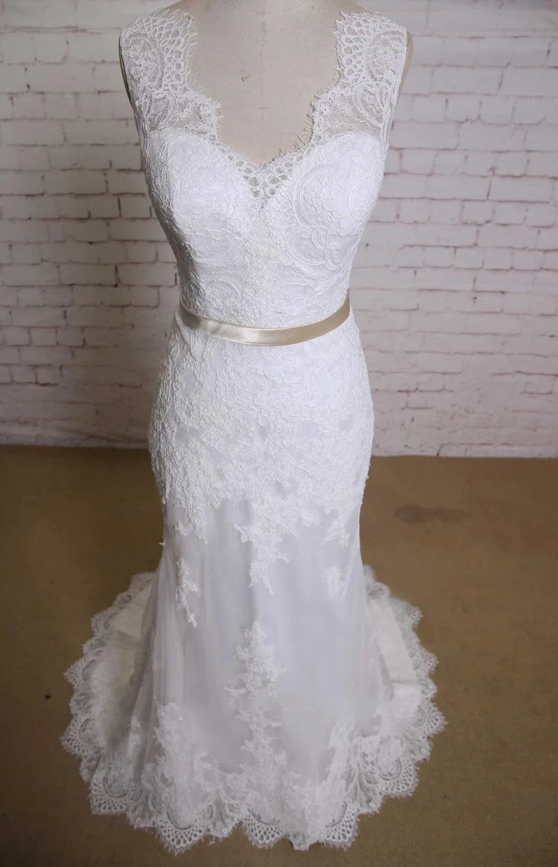 Mermaid Lace Wedding Dress With Satin