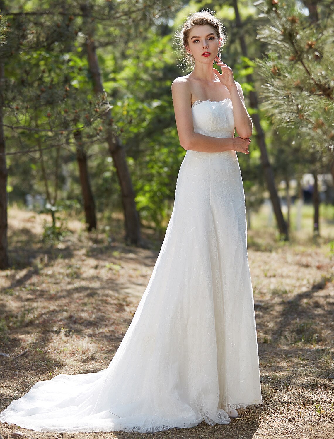 Brautkleider A-Linie Trägerlos Ärmellos Hofschleppe Satin Brautkleider Mit Spitze