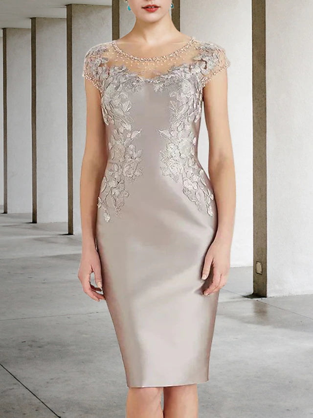 Sheath / Column Mother of the Bride Dress Luxurious Elegant Jewel Neck Knee Length Lace Charmeuse Cap Sleeve with Beading Appliques
