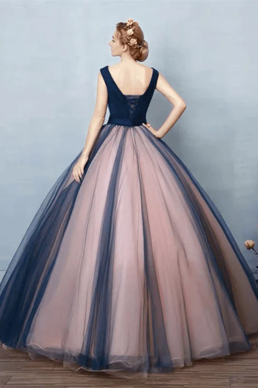 Tüll V-Ausschnitt Ärmellos Applikationen Langes Ballkleid Ballkleider