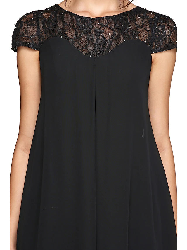 A-Line Mother of the Bride Dress Plus Size Elegant Illusion Neck Knee Length Chiffon Lace Short Sleeve with Sequin