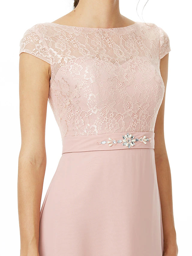 Etui-/Säulenkleid für die Brautjungfer, Bateau-Ausschnitt, kurze Ärmel, elegant, bodenlang, Chiffon/Spitze mit Spitze/Schärpe/Band/Schleife(n)