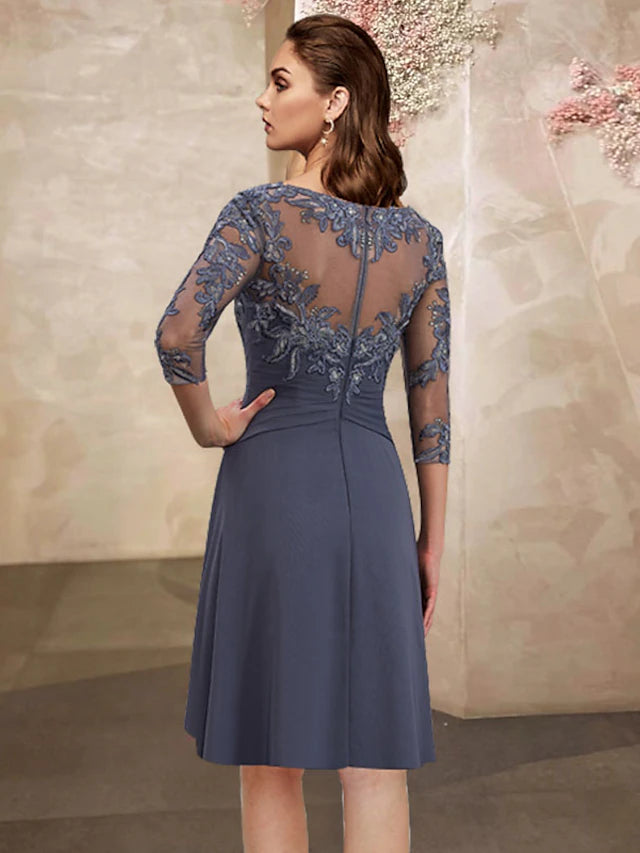 A-Line Mother of the Bride Dress Elegant Sweet Jewel Neck Knee Length Chiffon Lace 3/4 Length Sleeve with Pleats Appliques