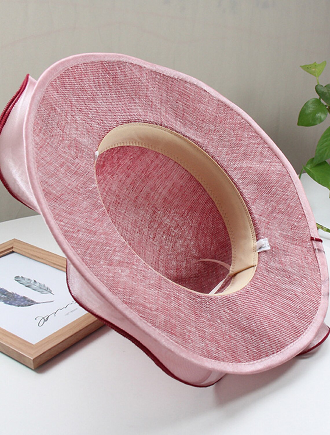 Hats Headwear Straw Hats Tulle Linen / Polyester Blend Bucket Hat Straw Hat Sun Hat Casual Holiday Kentucky Derby Melbourne Cup Vintage Style Elegant With Feather Appliques Headpiece Headwear