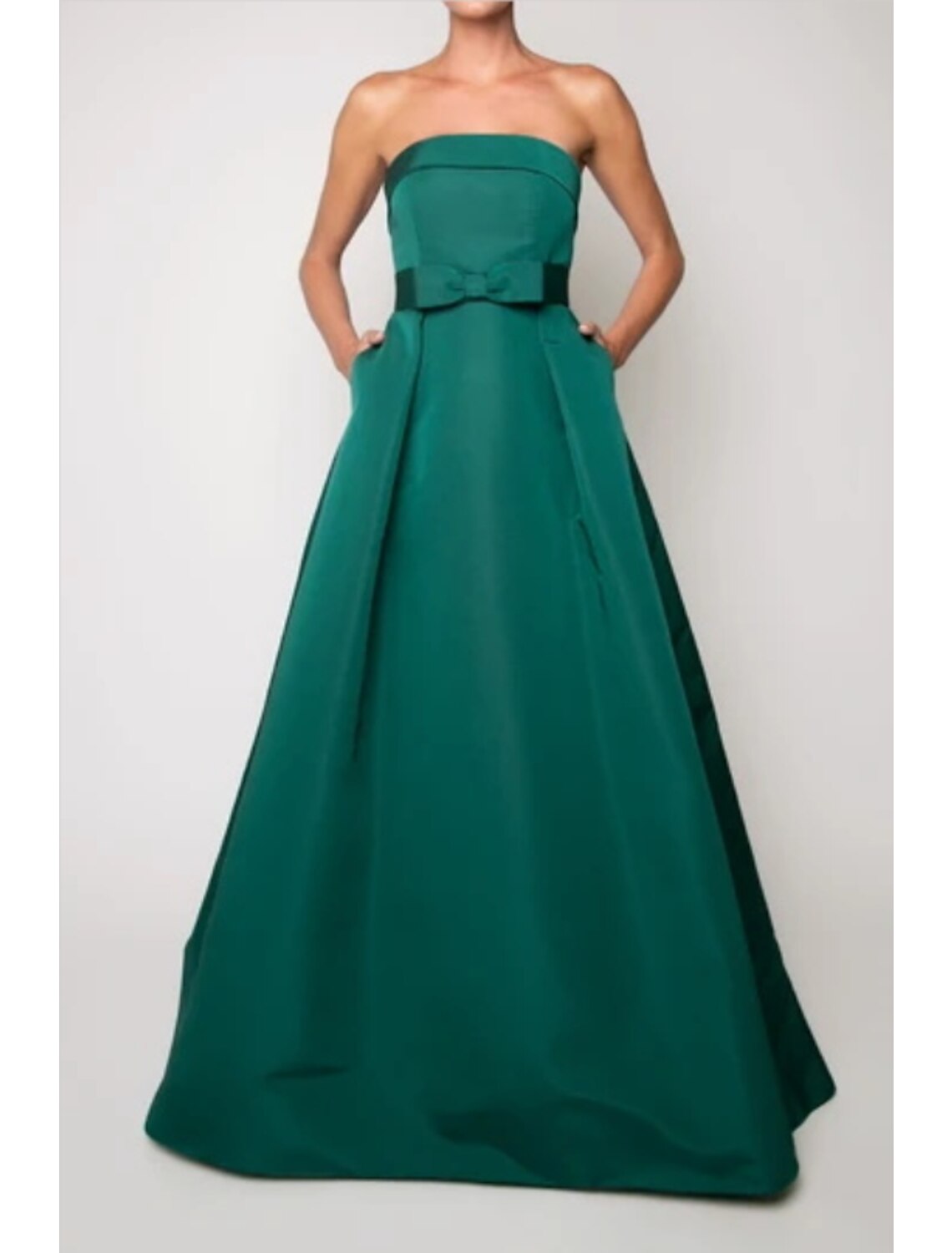 A-Line Evening Gown Vintage Dress Engagement Sweep / Brush Train Sleeveless Strapless Satin with Sleek Bow(s)