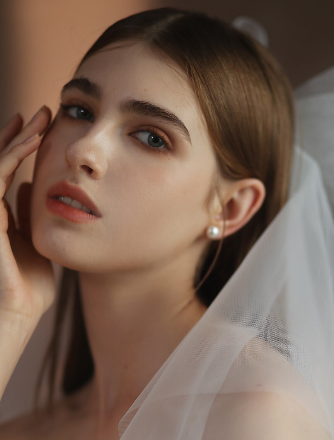 Two-tier Cute Wedding Veil Elbow Veils with Pure Color Tulle