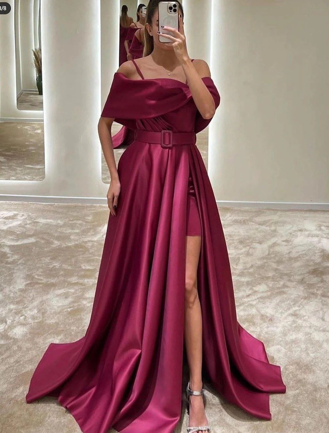 A-Linie Abendkleid Elegantes Kleid Formal Bodenlang Ärmellos Off Shoulder Satin mit Kristallen Schlitz Riemchen