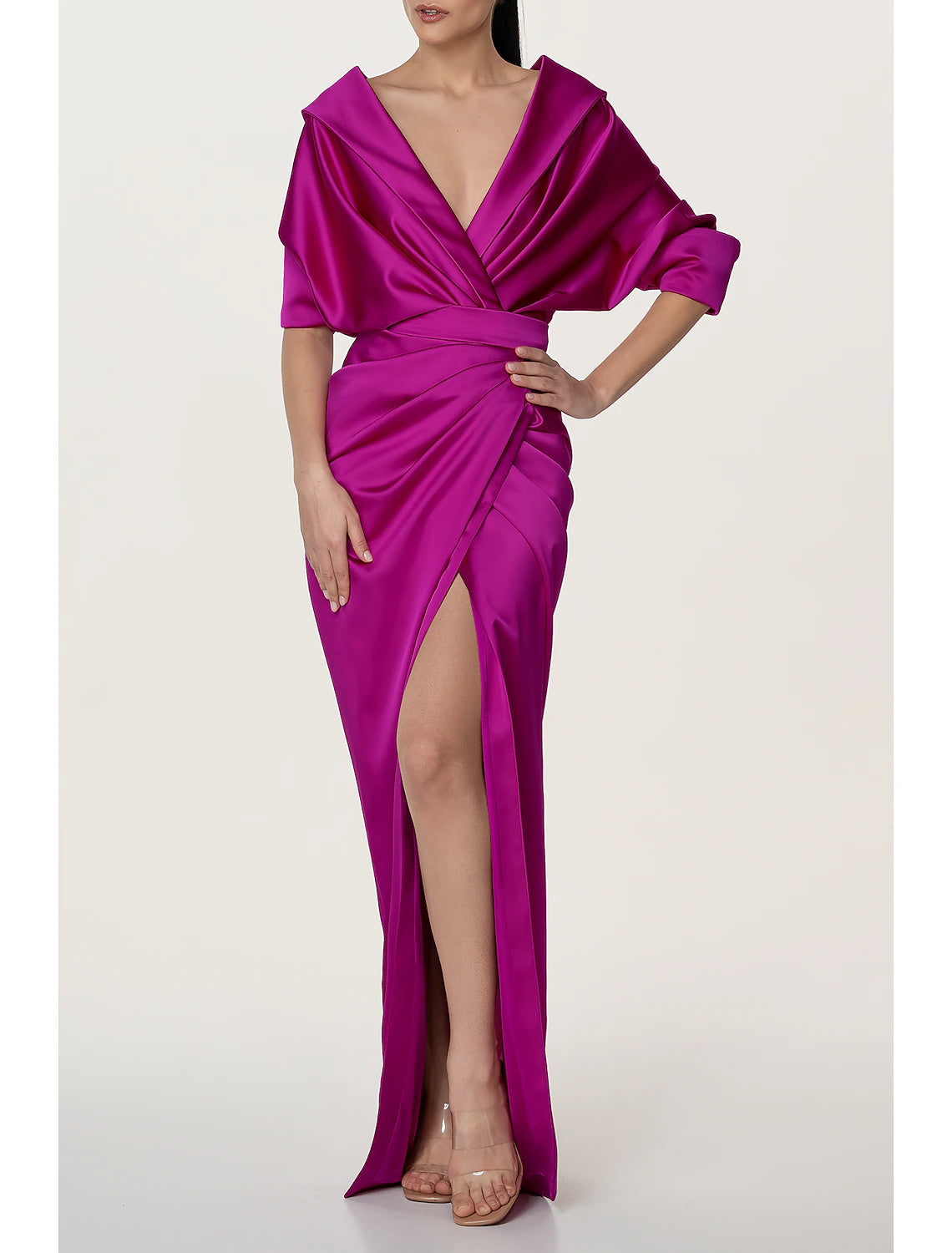 A-Linie Abendkleid Schwarzes Kleid Elegantes Kleid Formeller Herbst Sweep / Brush Train Halbarm V-Ausschnitt Satin mit gerüschtem Schlitz