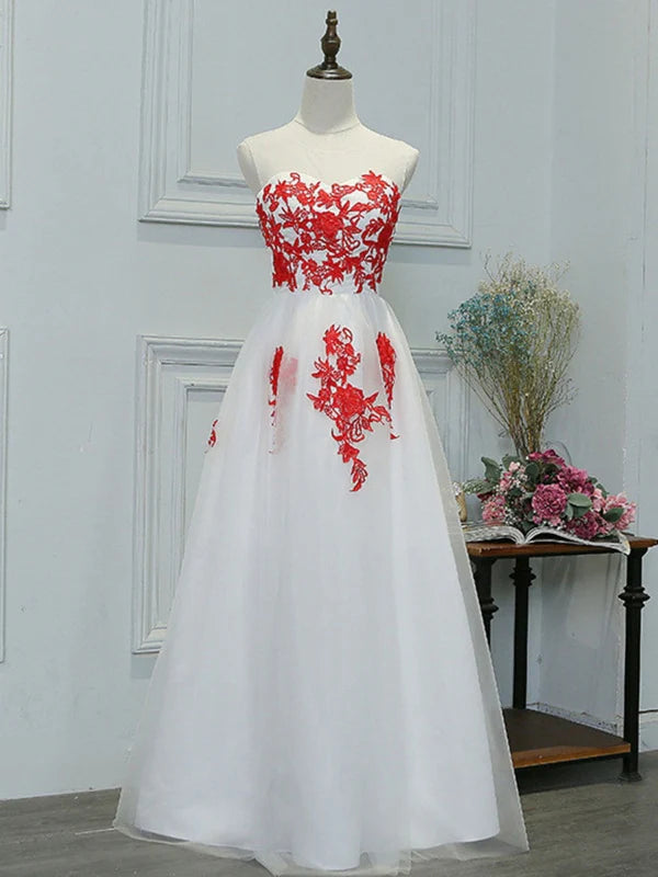 A Line Round Neck Lace Appliques Prom Dresses