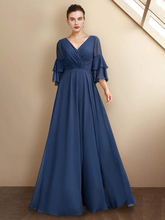 Sheath / Column Mother of the Bride Dress Plus Size Elegant V Neck Floor Length Chiffon Short Sleeve with Pleats Ruffles Side-Draped