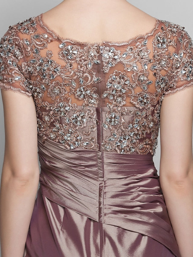 Mermaid / Trumpet Mother of the Bride Dress See Through Scoop Neck Sweep / Brush Train Taffeta Beaded Lace Short Sleeve with Flower