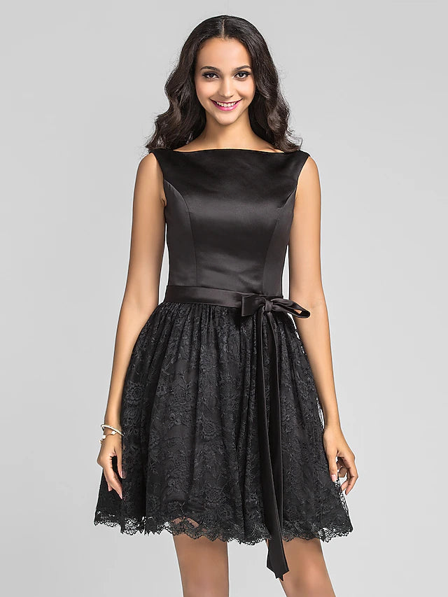 Ballkleid / A-Linie Brautjungfernkleid Bateau-Ausschnitt Ärmellos Kleines Schwarzes Tee-Länge Spitze / Charmeuse mit Spitze / Drapiert