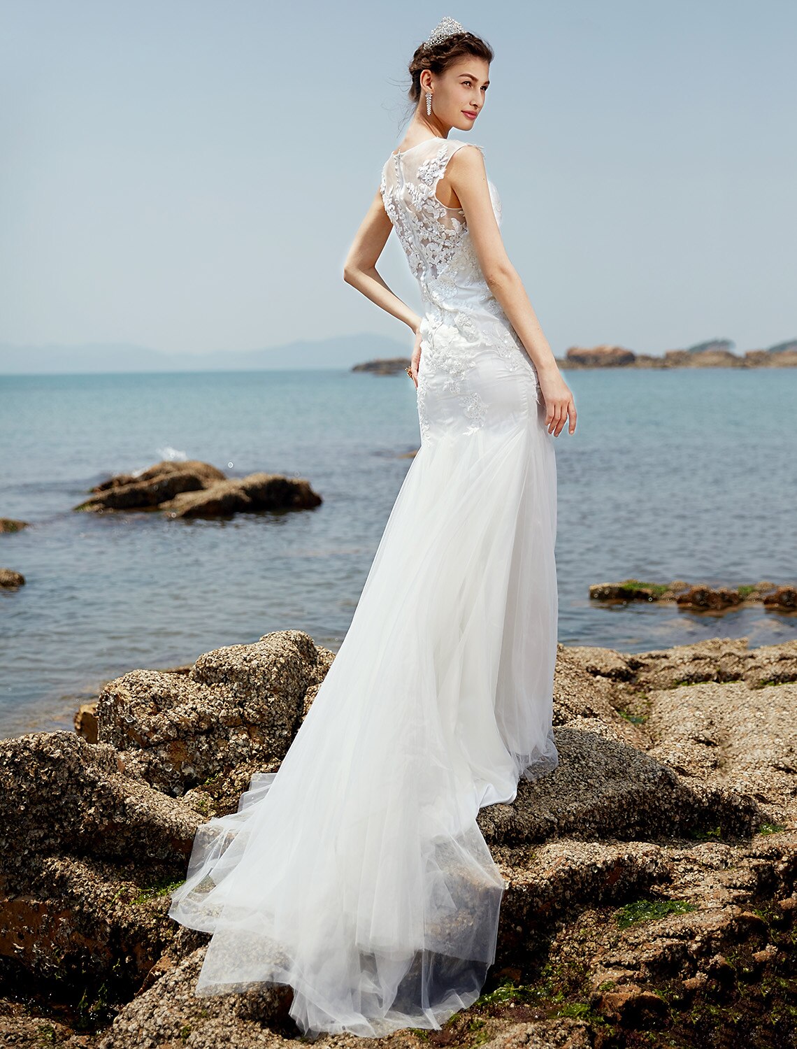 Mermaid / Trumpet Bateau Neck Sweep / Brush Train Lace / Tulle Made-To-Measure Wedding Dresses with Lace / Ruched