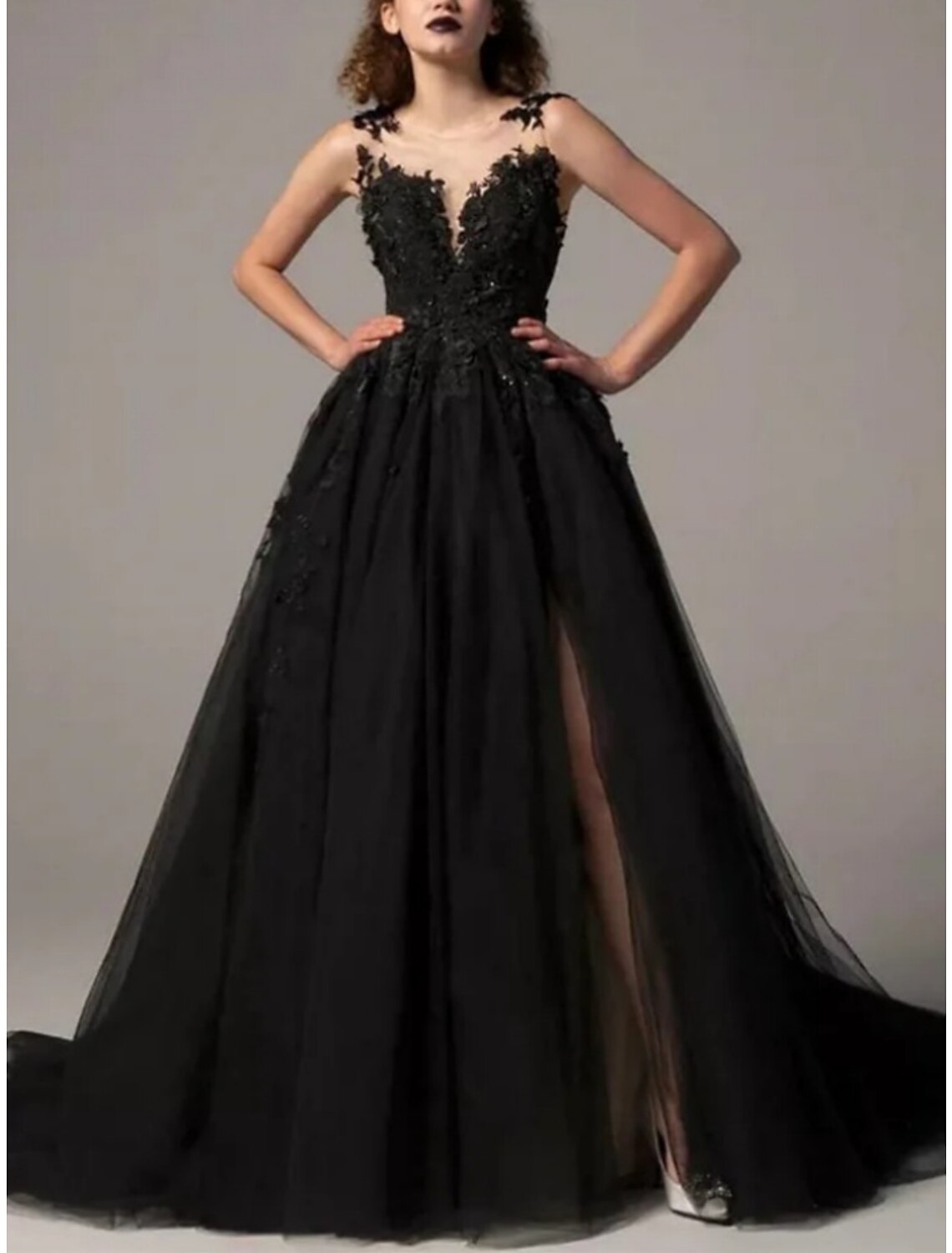 A-Line Evening Gown Elegant Dress Formal Court Train Black Dress Sleeveless Illusion Neck Tulle with Pleats Slit Appliques