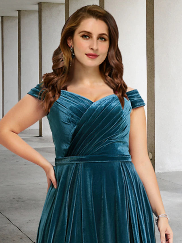 A-Line Plus Size Curve Mother of the Bride Dresses Vintage Dress Formal Floor Length Short Sleeve Off Shoulder Velvet with Pleats Slit