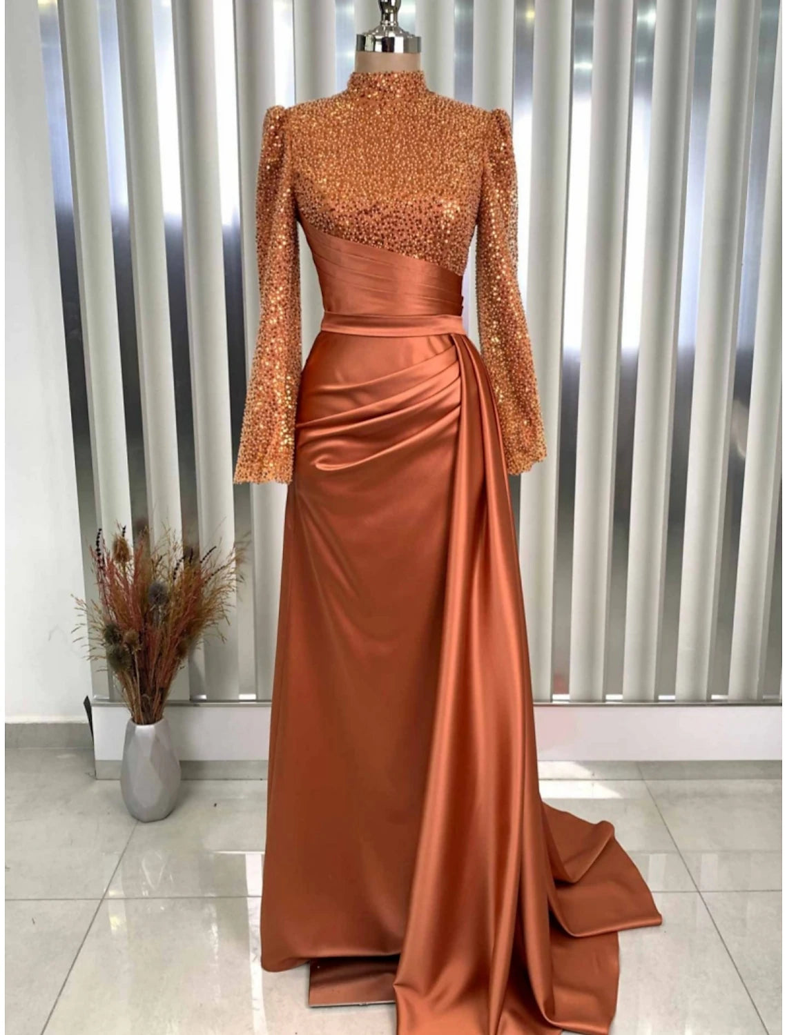 A-Line Evening Gown Champagne Christmas Elegant Dress Formal Sweep / Brush Train Long Sleeve High Neck Satin with Glitter Pleats Ruched