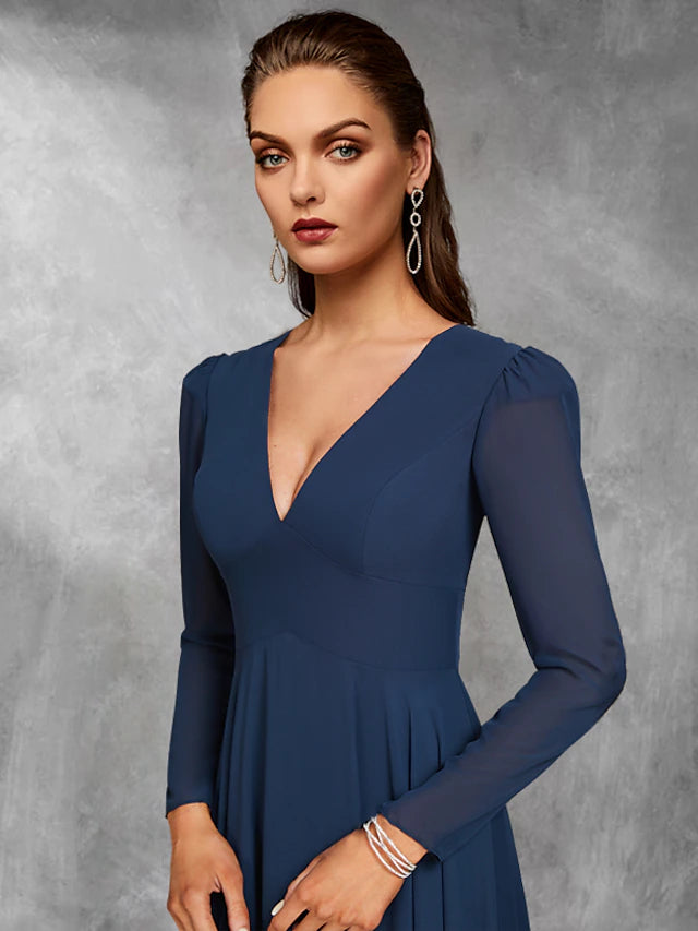 A-Line Mother of the Bride Dress Vintage Elegant V Neck Floor Length Chiffon Long Sleeve with Ruffles Ruching