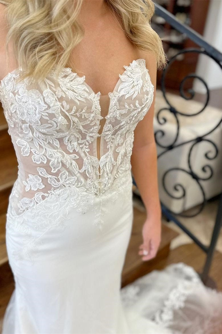 White Lace Mermaid Sweetheart Strapless Back Train Wedding Dress