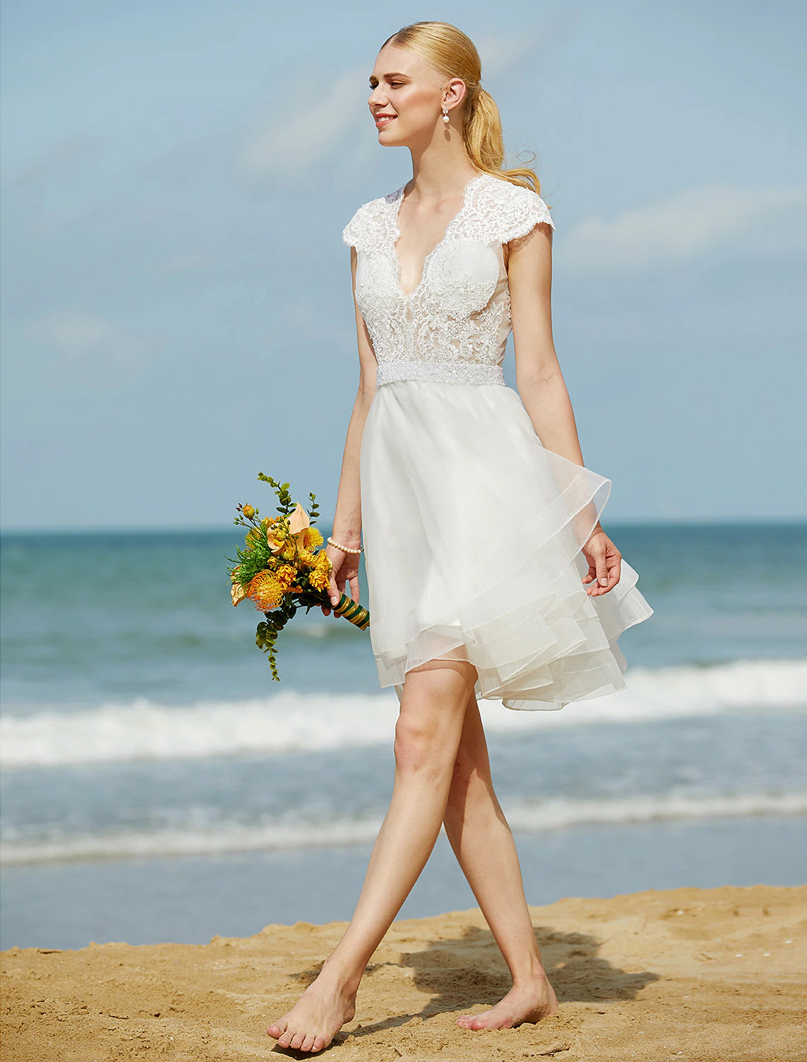 Wedding Dresses A-Line V Neck Sleeveless Knee Length Tulle Bridal Gowns With Sash / Ribbon Beading