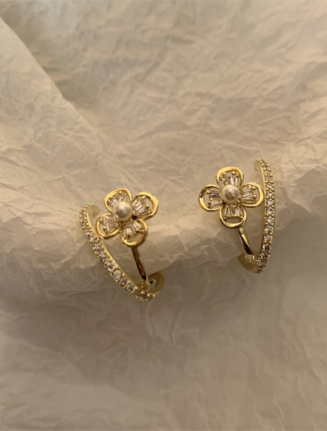 Women's Zircon Stud Earrings Jewelry Classic Precious Flower Shape Cute Stylish Earrings Jewelry Gold For Gift Festival 1 Pair