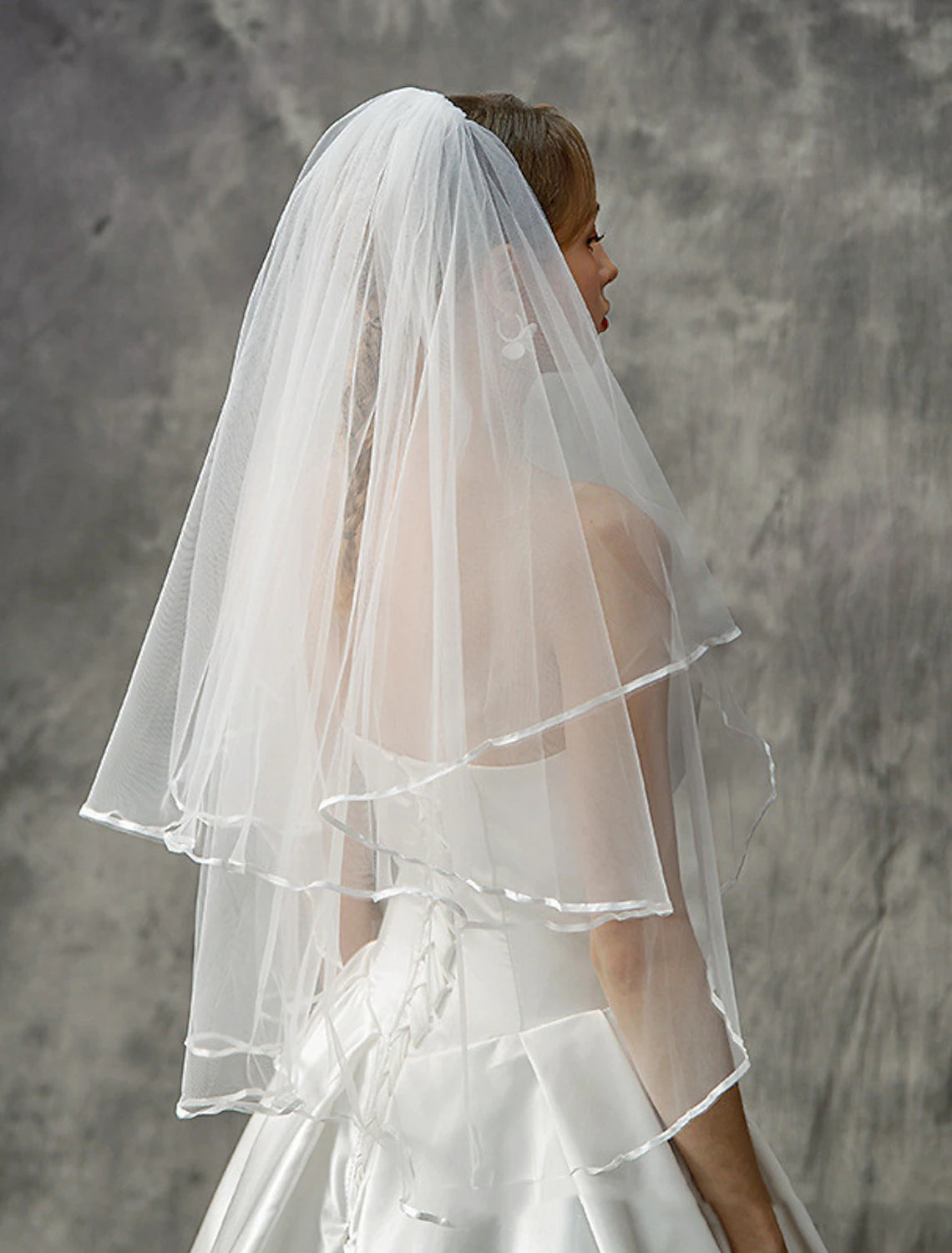 Two-tier / European Style Wedding Veil Elbow Veils with Tier / Pure Color Tulle