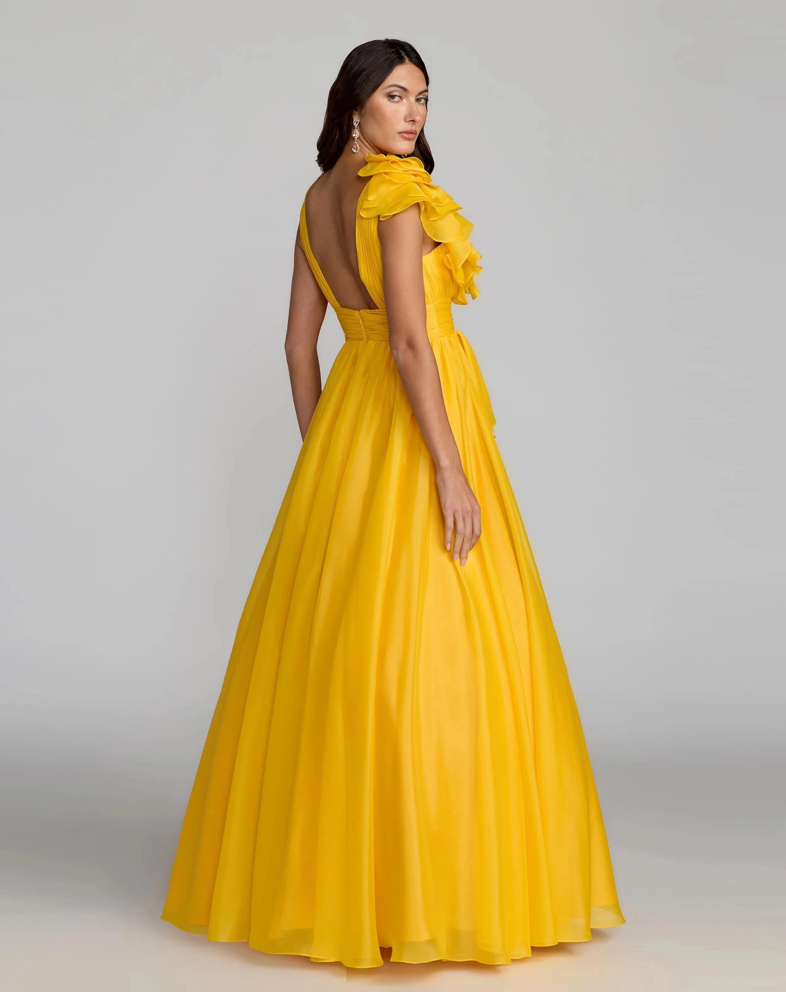 Deep v ruffle floral chiffon a line yellow prom gown