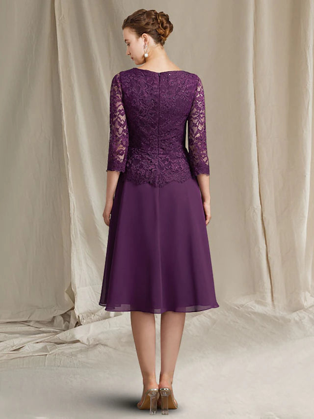 A-Line Mother of the Bride Dress Plus Size Elegant V Neck Knee Length Chiffon Lace Short Sleeve with Appliques Solid Color