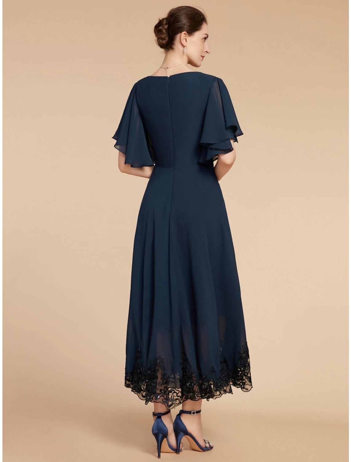 A-Line Mother of the Bride Dress Wedding Guest Elegant Vintage V Neck Ankle Length Chiffon Lace Short Sleeve with Crystal Brooch Ruching Solid Color