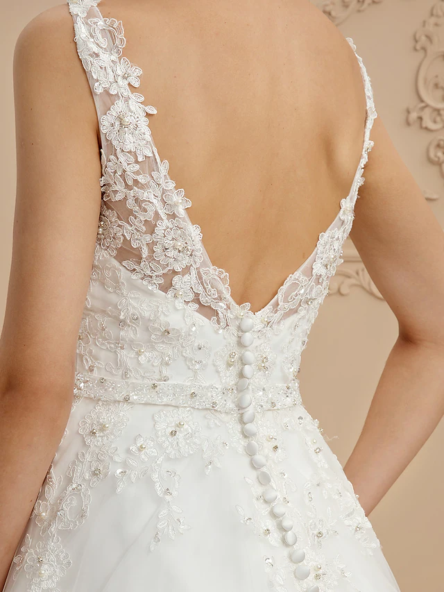 Ball Gown Wedding Dresses V Neck Court Train Tulle Beaded Lace Lace Over Tulle Spaghetti Strap Glamorous Illusion Detail Backless with Beading Appliques