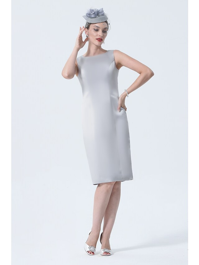 Mother of the Bride Dress Plus Size Elegant Vintage High Neck Knee Length Satin 3/4 Length Sleeve with Crystals Appliques