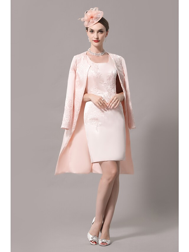 Mother of the Bride Dress Plus Size Elegant Scoop Neck Knee Length Satin Sleeveless with Beading Appliques