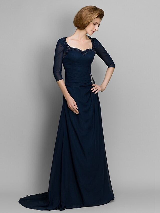 Side view of the elegant mother of the bride dress, highlighting the 3/4 sleeves.