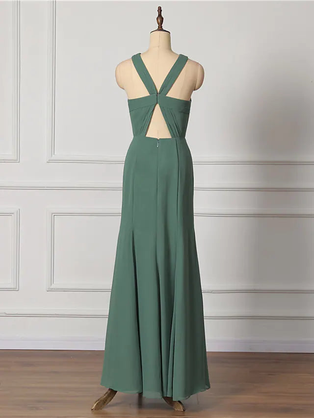 Side view of the elegant chiffon bridesmaid gown with draping.