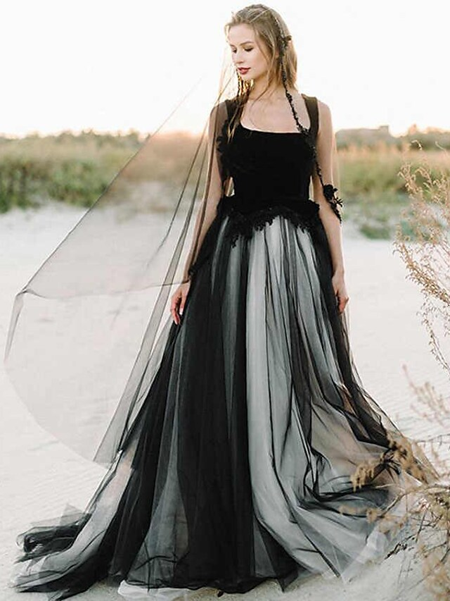 Black A-Line wedding dress with scoop neck, lace appliques, and court train.