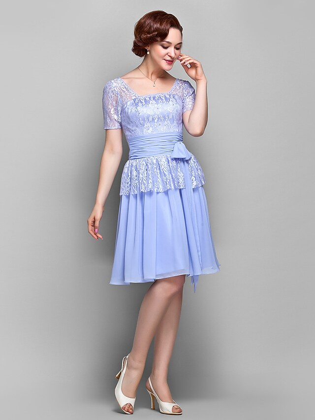Elegant A-line Mother of the Bride dress with square neck and short sleeves.