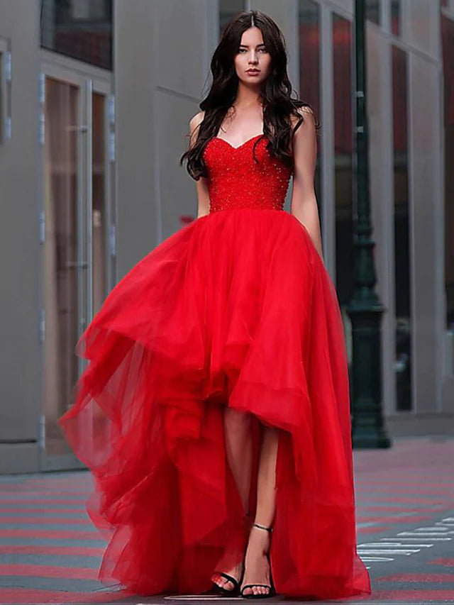 Elegant A-line sweetheart neckline dress in tulle with pleats.