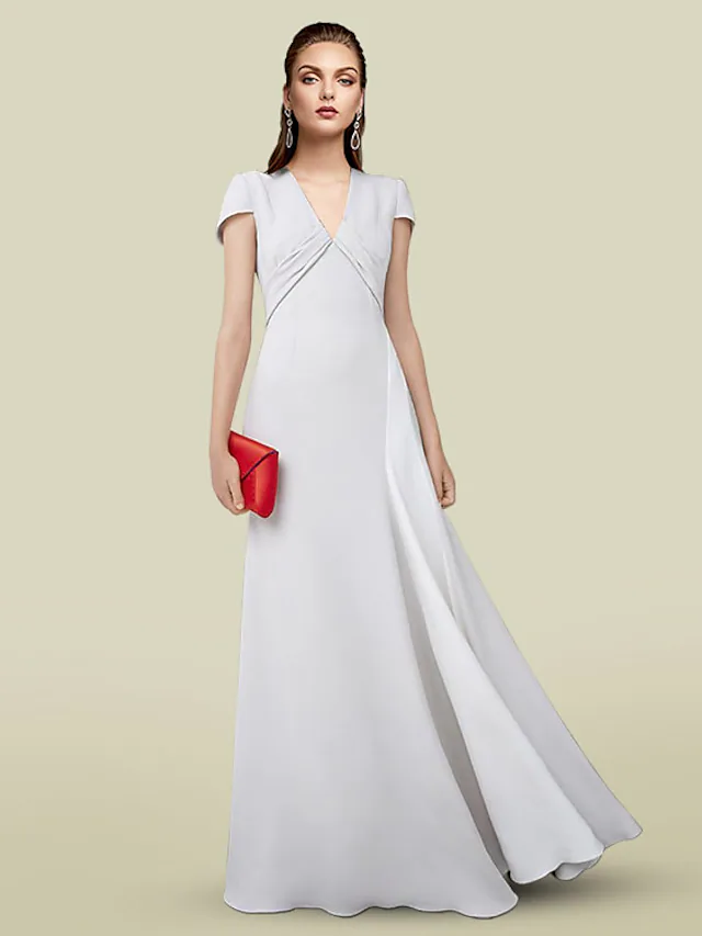 Elegant A-line mother of the bride dress with V-neck and short sleeves.