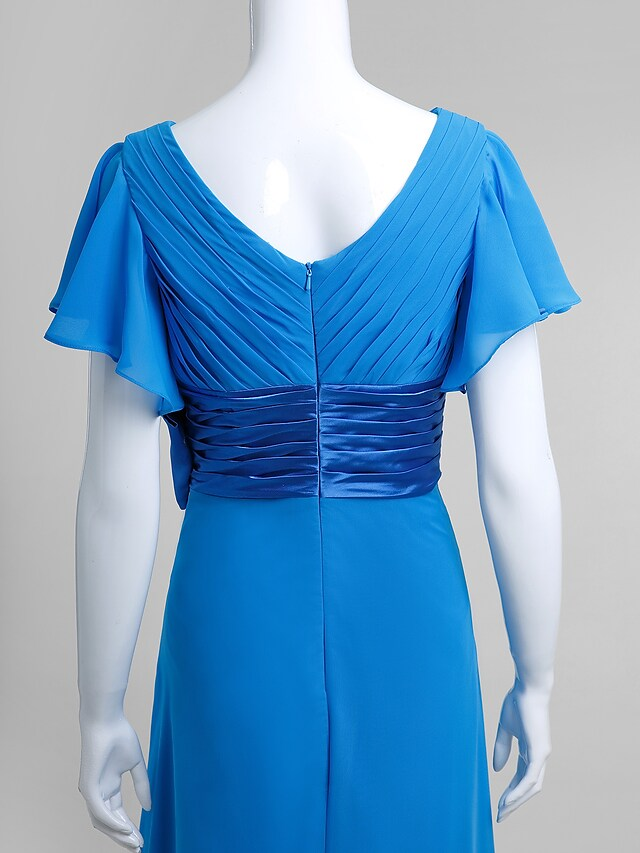 Stylish blue short sleeve formal dress.