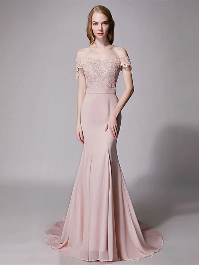 Elegant bridesmaid dress with sweetheart neckline and short sleeves, featuring chiffon and lace details.