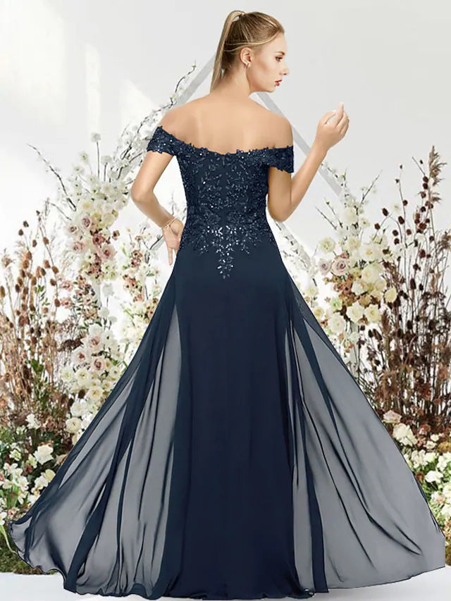 Back view of the floor-length mermaid trumpet evening gown.