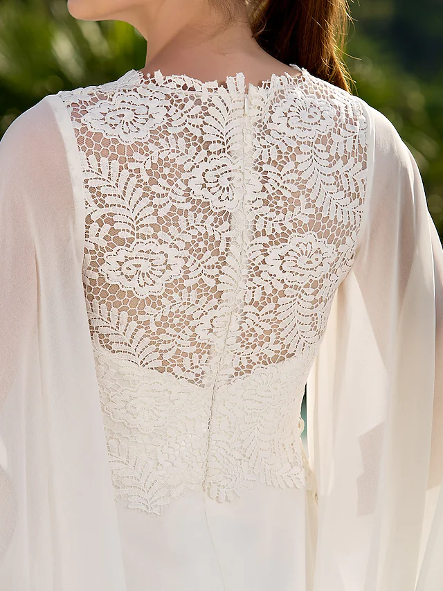 Flowing skirt of the georgette wedding dress.