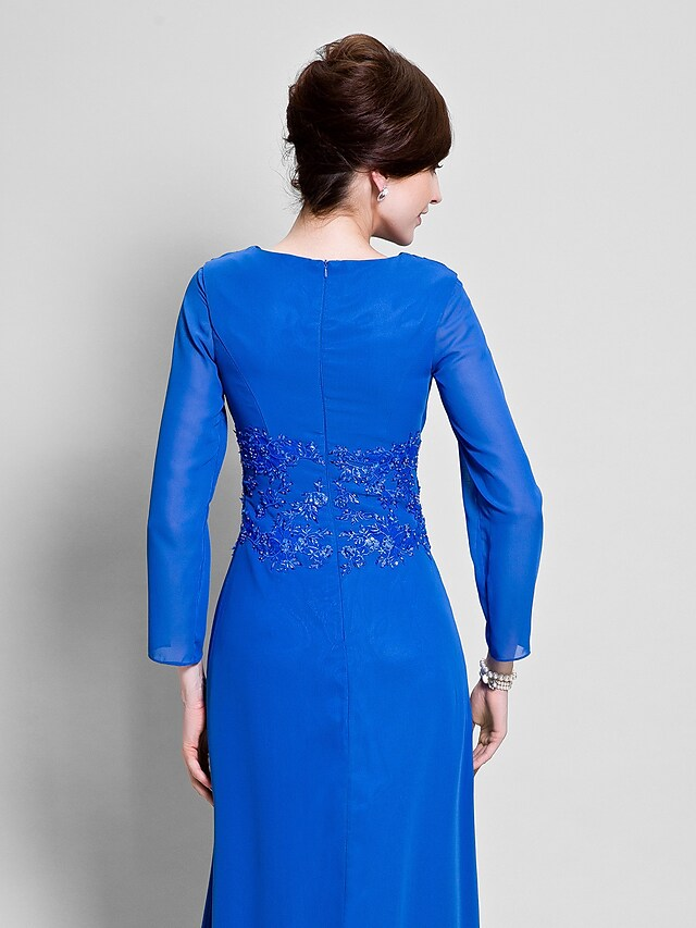Full length view of the vintage-inspired mother of the bride dress.