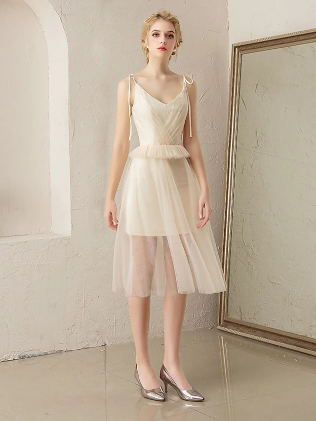 Flirty Sexy Party Wear Cocktail Party Dress V Neck Sleeveless Knee Length Tulle with Tier